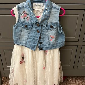 Girls dress